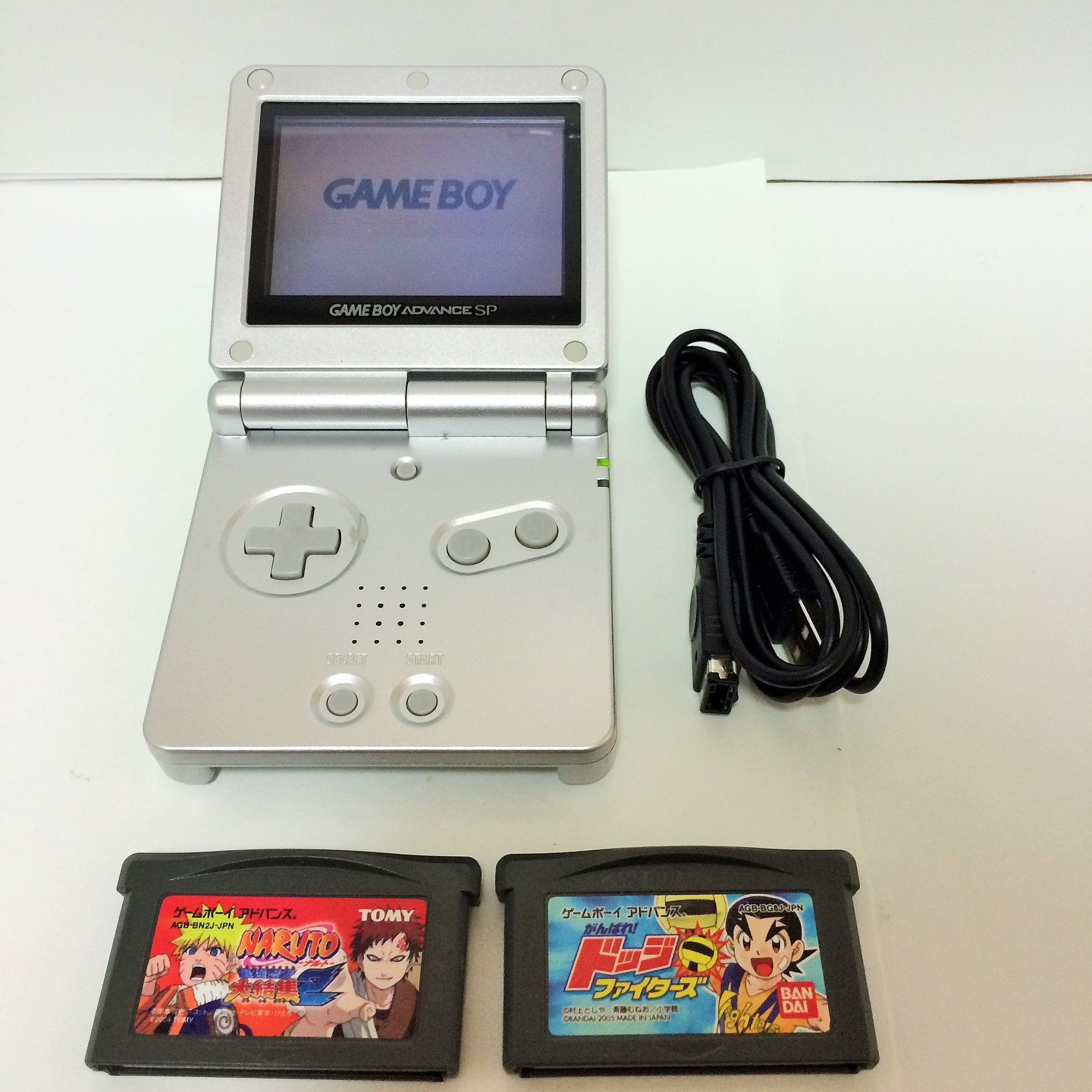 ゲームボーイアドバンスSP プラチナシルバー【メーカー生産終了】 ゲームボーイアドバンスSP プラチナシルバー【メーカー生産終了】
